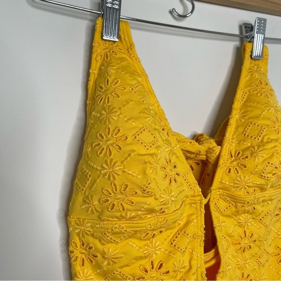 Kate Spade New York Embroidered Halter Plunge One Piece Swimsuit vacation beach - Picture 3 of 14